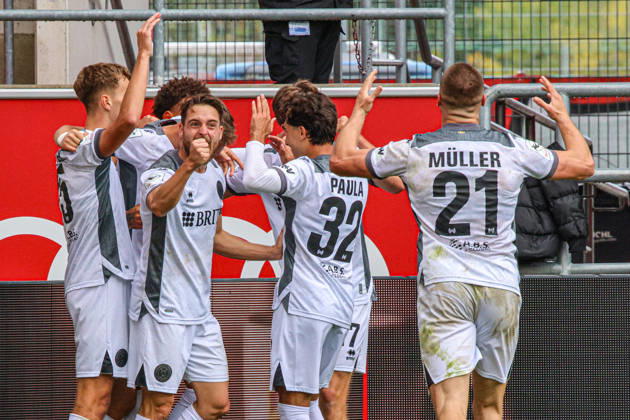 Florian Huebner of SV Wehen Wiesbaden, No. 19, celebrates after scoring the 0-1 goal in the match between FC Ingolstadt 04 and SV Wehen Wiesbaden on October 11, 2026, DFB regulations prohibit any use of photographs as image sequences and or quasi-video. GER, Soccer, 3. Liga, Matchday 8, FC Ingolstadt 04 vs. SV Wehen Wiesbaden, October 11, 2026, Audi Sportpark Ingolstadt Copyright: xEibner-Pressefoto OliverxSTRISCHx EP-OSH