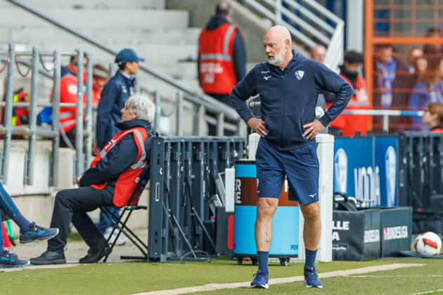 VfL Bochum coach Uwe Roesler looks dejected during the 2. Bundesliga match between VfL Bochum and Arminia Bielefeld at the Ruhrstadion on October 11, 2026, in Bochum, Germany. Photo by Mario Hommes, DeFodi Images. Coach Uwe Roesler of VfL Bochum looks dejected during the 2nd Bundesliga match between VfL Bochum and Arminia Bielefeld at Vonovia Ruhrstadion on October 11, 2026 in Bochum, Germany. Photo by Mario Hommes, DeFodi Images. DFB and DFL regulations prohibit any use of photographs as image sequences and or quasi-video. Photo by Mario Hommes, DeFodi Images.