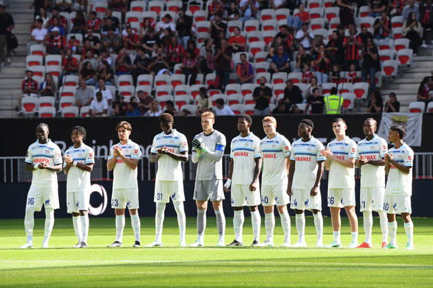 OGC Nice v RC Strasbourg Alsace - Ligue 1 McDonald s 2026 2027 Team of Strasbourg tribut during Ligue 1 McDonald s match between Nice and Strasbourg at Allianz Riviera Stadium on October 11, 2026 in Nice, France. Nice France  Copyright: xIconxSportx 776573383