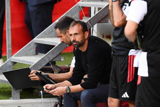 OGC Nice v RC Strasbourg Alsace - Ligue 1 McDonald s 2026 2027 Hugo OLIVEIRA Head Coach of RC Strasbourg during Ligue 1 McDonald s match between Nice and Strasbourg at Allianz Riviera Stadium on October 11, 2026 in Nice, France. Nice France  Copyright: xIconxSportx 776573383