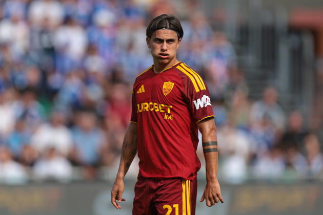 Como 1907 v AS Roma - Serie A - Season 2026-2027 Como, Italy, 11th October 2026. during the Como 1907 vs AS Roma Serie A match at Stadio Giuseppe Sinigaglia, Como. Picture credit should read: Jonathan MoscropComo, Italy, 11th October 2026. Paulo Dybala of AS Roma reacts during the Como 1907 vs AS Roma Serie A match at Stadio Giuseppe Sinigaglia, Como. Picture credit should read: Jonathan Moscrop Como Stadio Giuseppe Sinigaglia Italy