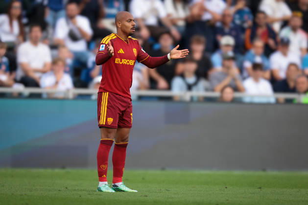 Como 1907 v AS Roma - Serie A - Season 2026-2027 Como, Italy, 11th October 2026. during the Como 1907 vs AS Roma Serie A match at Stadio Giuseppe Sinigaglia, Como. Picture credit should read: Jonathan MoscropComo, Italy, 11th October 2026. Donyell Malen of AS Roma reacts after being shown a red card by the Referee Michael Fabbri during the Como 1907 vs AS Roma Serie A match at Stadio Giuseppe Sinigaglia, Como. Picture credit should read: Jonathan Moscrop Como Stadio Giuseppe Sinigaglia Italy