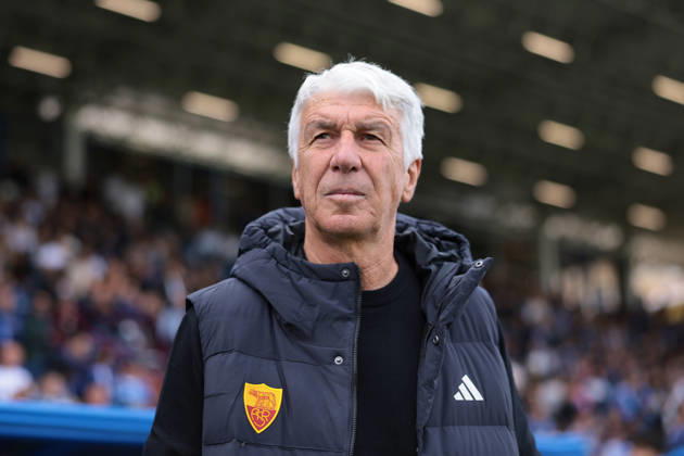 Como 1907 v AS Roma - Serie A - Season 2026-2027 Como, Italy, 11th October 2026. Gian Piero Gasperini Head Coach of AS Roma looks on prior to kick off in the Como 1907 vs AS Roma Serie A match at Stadio Giuseppe Sinigaglia, Como. Picture credit should read: Jonathan Moscrop Como Stadio Giuseppe Sinigaglia Italy