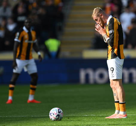 Hull City v Everton Premier League Hull City s Oli McBurnie during the Premier League match at the MKM Stadium, Hull 11 10 2026 UK Newspapers OUT Copyright: xDanielxHamburyx FIL-24042-0025