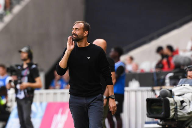 OGC Nice v RC Strasbourg Alsace - Ligue 1 McDonald s 2026 2027 Hugo OLIVEIRA Head Coach of RC Strasbourg during Ligue 1 McDonald s match between Nice and Strasbourg at Allianz Riviera Stadium on October 11, 2026 in Nice, France. Nice France  Copyright: xIconxSportx 776573383