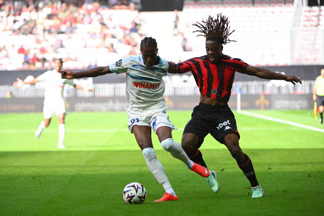 FOOTBALL : OGC Nice VS RC Strasbourg Alsace - Ligue 1 McDonald s - 11 10 2026 Pape Demba Diop (RCSA) Elye Wahi (OGCN) - Ligue 1 McDonald™s match between OGC Nice and Racing Club de Strasbourg Alsace on October 11, 2026 at the Allianz Riviera Stadium in Nice. NiceFrance Copyright: xWilliamxCannarellax