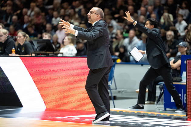Carles Duran, Head Coach of MHP Riesen Ludwigsburg (GER), Basketball: Löwen Braunschweig vs. MHP Riesen Ludwigsburg, Basketball, easyCredit BBL, Week 3, 2026–27 Season, October 11, 2026 GER, Basketball: Löwen Braunschweig vs. MHP Riesen Ludwigsburg, Basketball, easyCredit BBL, Week 3, 2026–27 season, October 11, 2026 Braunschweig Copyright: xEibner-Pressefoto DanielxREINELTx EP_DRT