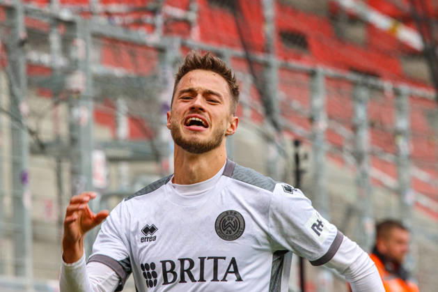 Robin Kalem of SV Wehen Wiesbaden, No. 10, celebrates after scoring the goal that made the score 2–4. Wiesbaden ultimately won the match quite convincingly in the game between FC Ingolstadt 04 and SV Wehen Wiesbaden on October 11, 2026, DFB regulations prohibit any use of photographs as image sequences and or quasi-video. GER, Soccer, 3. Liga, Matchday 8, FC Ingolstadt 04 vs. SV Wehen Wiesbaden, October 11, 2026, Audi Sportpark Ingolstadt Copyright: xEibner-Pressefoto OliverxSTRISCHx EP-OSH