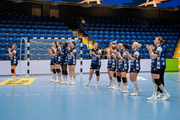 HSG Blomberg Lippe GER vs. Odense Handbold DEN, Handball, EHF Champions League Women, Group Stage, October 11, 2026, 2026–2027 Season, Lemgo: The players of HSG Blomberg Lippe (GER) thank the fans at the Lemgo Phoenix Contact Arena in Germany