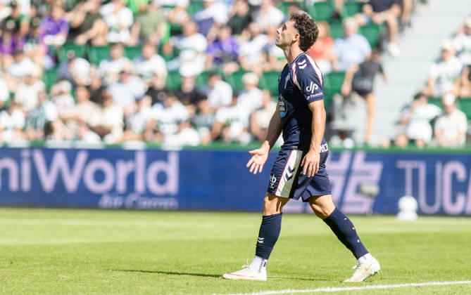 ESP LaLiga EA Sports Elche CF vs. Celta Vigo Franco Cervi of Celta during the LaLiga EA Sports match between Elche CF and Celta Vigo played at Martinez Valero Stadium in Elche on October 11, 2026, in Spain. Spanish Soccer Copyright: xAgenciaxLOFx