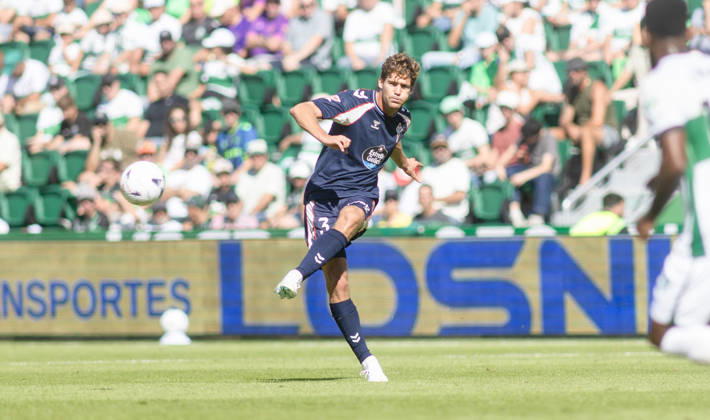 ESP LaLiga EA Sports Elche CF vs. Celta Vigo Marcos Alonso of Celta during the LaLiga EA Sports match between Elche CF and Celta Vigo played at Martinez Valero Stadium in Elche on October 11, 2026, in Spain. Spanish Soccer Copyright: xAgenciaxLOFx
