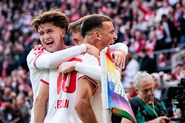 KOELN, GERMANY - OCTOBER 11: Isak Johannesson (1. FC Koeln, 8) celebrates scoring the 1:0 goal during the Bundesliga match between 1. FC Koeln vs. Borussia Moenchengladbach at Rheinenergie-Stadion on matchday 5 of the 1. Bundesliga on October 11, 2026 in Koeln, Germany. DFL REGULATIONS PROHIBIT ANY USE OF PHOTOGRAPHS AS IMAGE SEQUENCES AND OR QUASI-VIDEO. North Rhine Westphalia Germany Copyright: xSteffiexWunderlx
