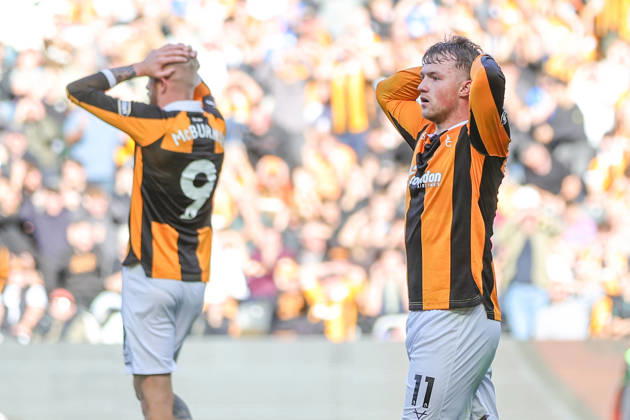 RECORD DATE NOT STATED 11th October 2026; MKM Stadium, Hull, England; Premier League Football, Hull City versus Everton; Joe Gelhardt of Hull City rues a missed chance DavexLofthouse