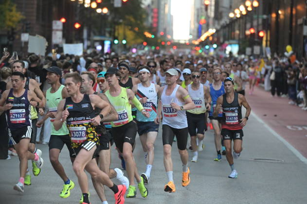 Chicago Marathon 2026 CHICAGO, ILLINOIS - OCTOBER 11: A pack of runners competes during the 48th Bank of America Chicago Marathon on Dearborn Street in the Loop, near the Alexander Calder s Flamingo sculpture at Federal Plaza on October 11, 2026 in Chicago, Illinois. The 26.2-mile race started and finished in Grant Park, winding through 29 neighborhoods with over 55,000 participants. Jacek Boczarski Anadolu Chicago United States. Editorial use only. Please get in touch for any other usage. Copyright: x2026xAnadoluxJacekxBoczarskix