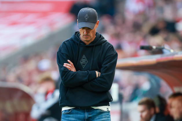 1 Bundesliga 26 27 1 FC Cologne vs. Borussia Mönchengladbach on October 11, 2026, at the RheinEnergieSTADION in Cologne; Coach Alexander Blessin; Mönchengladbach: dissatisfied, disappointed, disheartened, dejected MH