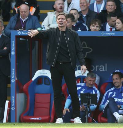 Premier League - Crystal Palace v Nottingham Forest LONDON, ENGLAND, OCTOBER 11: Oliver Glasner Manager of Nottingham Forest during The Premier League match between Crystal Palace v Nottingham Forest at Selhurst Park Stadium, London, England, on October 11. (Photo by Daniel Weir) London Selhurst Park Stadium England Copyright: xDanielxWeir SportsxPressxPhotox Sportspressphoto_SPR252404