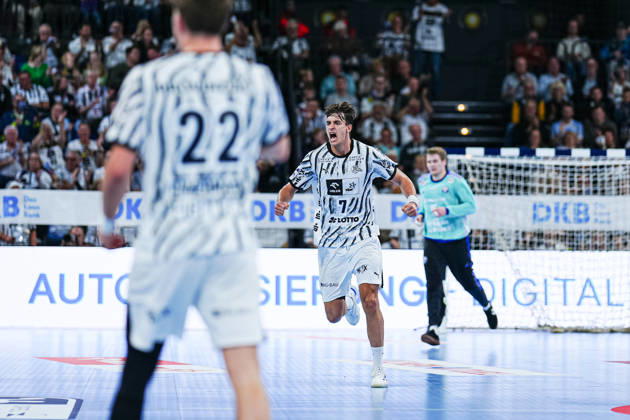 Julian Köster (THW Kiel) celebrates a goal, October 7, 2026, THW Kiel vs. Handball Club Hamburg, Handball, 1st Bundesliga, Matchday 8, 2026–2027 season, October 11, 2026 GER, THW Kiel vs. Handball Club Hamburg, Handball, 1st Bundesliga, Matchday 8, 2026–2027 season, October 11, 2026 Kiel Copyright: xEibner-Pressefoto MarcelxvonxFehrnx EP_MFN