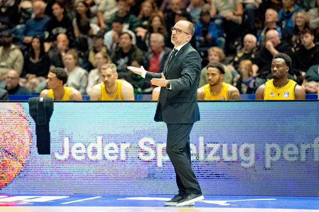 Carles Duran, Head Coach of MHP Riesen Ludwigsburg (GER), Basketball: Löwen Braunschweig vs. MHP Riesen Ludwigsburg, Basketball, easyCredit BBL, Week 3, 2026–27 Season, October 11, 2026 GER, Basketball: Löwen Braunschweig vs. MHP Riesen Ludwigsburg, Basketball, easyCredit BBL, Week 3, 2026–27 season, October 11, 2026 Braunschweig Copyright: xEibner-Pressefoto DanielxREINELTx EP_DRT