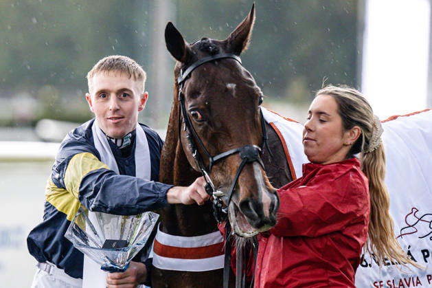 The 136th Grand Pardubice Steeplechase (6,900m), in Pardubice, Czech Republic, on October 11, 2026. Winner Keith Michael Donoghue (left) with his horse Final Orders. (CTKxPhoto DavidxTanecek) CTKPhotoP2026101104920  CTKPhotoP2026101104920