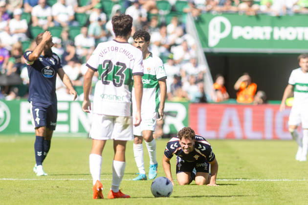 ESP LaLiga EA Sports Elche CF vs. Celta Vigo: Javi Rueda of Celta during the LaLiga EA Sports match between Elche CF and Celta Vigo, played at Martinez Valero Stadium in Elche on October 11, 2026, in Spain. Spanish Soccer Copyright: xAgenciaxLOFx