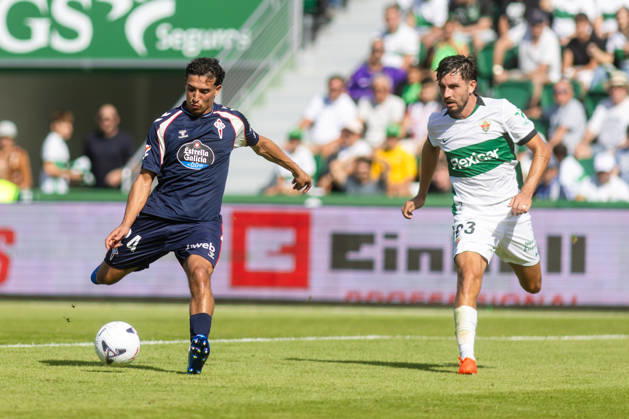 ESP LaLiga EA Sports Elche CF vs. Celta Vigo: Couhaib Driouech of Celta and Victor Chust of Elche during the LaLiga EA Sports match between Elche CF and Celta Vigo played at Martinez Valero Stadium in Elche on October 11, 2026, in Spain. Spanish Soccer Copyright: xAgenciaxLOFx