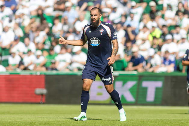 ESP LaLiga EA Sports Elche CF vs. Celta Vigo: Borja Iglesias of Celta during the LaLiga EA Sports match between Elche CF and Celta Vigo, played at Martinez Valero Stadium in Elche on October 11, 2026, in Spain. Spanish Soccer Copyright: xAgenciaxLOFx