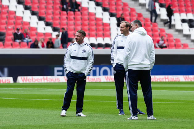 1 Bundesliga SC Freiburg vs. FC Schalke 04, October 11, 2026 The FC Schalke 04 team during the pre-match field inspection 1 Bundesliga SC Freiburg vs. FC Schalke 04, Europa-Park Stadium, October 11, 2026 DFB and DFL regulations prohibit any use of photographs as image sequences and or quasi-video. Copyright: xBEAUTIFULxSPORTS Boscox