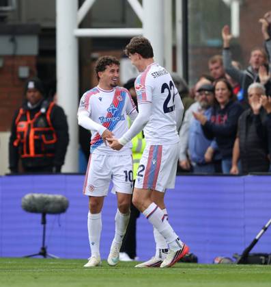 Premier League - Crystal Palace v Nottingham Forest LONDON, ENGLAND, OCTOBER 11: GOAL 3-1, Yeremi Pino of Crystal Palace goal celebration with Jorgen Strand Larsen of Crystal Palace after scoring a goal to put Crystal Palace 3-1 ahead during The Premier League match between Crystal Palace v Nottingham Forest at Selhurst Park Stadium, London, England, on October 11. (Photo by Daniel Weir) London Selhurst Park Stadium England Copyright: xDanielxWeir SportsxPressxPhotox Sportspressphoto_SPR252422