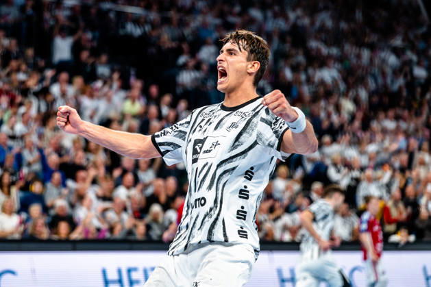 October 11, 2026, xdobgx, Opel HBL Handball, THW Kiel vs. Handball Club Hamburg, l Julian Köster (Kiel), 7 Cheering, Goal celebration, celebrating the goal, celebration Kiel