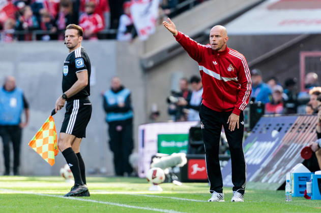 KOELN, GERMANY - OCTOBER 11: Rene Wagner (Head Coach 1. FC Koeln) gestures during the Bundesliga match between 1. FC Koeln vs. Borussia Moenchengladbach at Rheinenergie-Stadion on matchday 5 of the 1. Bundesliga on October 11, 2026 in Koeln, Germany. DFL REGULATIONS PROHIBIT ANY USE OF PHOTOGRAPHS AS IMAGE SEQUENCES AND OR QUASI-VIDEO. North Rhine Westphalia Germany Copyright: xSteffiexWunderlx