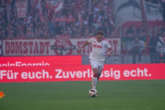 Sebastian Sebulonsen, Defender, 1. FC Köln 28 , , 1. FC Köln vs. Borussia Mönchengladbach, Soccer, 1. Bundesliga, Matchday 5, October 11, 2026. DFB and DFL regulations prohibit any use of photographs as image sequences and or quasi-video. Cologne, North Rhine-Westphalia, Germany Copyright: xkolbert-press MartinxWdziecznyx