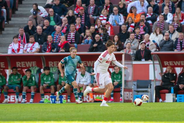 Mikey Moore, Midfielder, 1 FC Cologne 47 , , 1 FC Cologne vs. Borussia Mönchengladbach, Soccer, Bundesliga 1, Matchday 5, October 11, 2026. DFB and DFL regulations prohibit any use of photographs as image sequences and or quasi-video. Cologne, North Rhine-Westphalia, Germany Copyright: xkolbert-press MartinxWdziecznyx