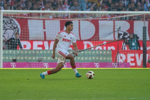 Jahmai Simpson Pusey, Defender, 1. FC Köln 22 , , 1. FC Köln vs. Borussia Mönchengladbach, Soccer, 1. Bundesliga, Matchday 5, October 11, 2026. DFB and DFL regulations prohibit any use of photographs as image sequences and or quasi-video. Cologne, North Rhine-Westphalia, Germany Copyright: xkolbert-press MartinxWdziecznyx