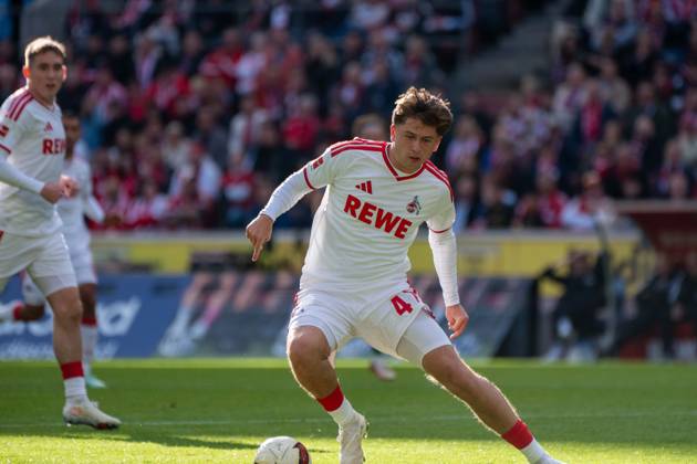 Mikey Moore, Midfielder, 1 FC Cologne 47 , , 1 FC Cologne vs. Borussia Mönchengladbach, Soccer, Bundesliga 1, Matchday 5, October 11, 2026. DFB and DFL regulations prohibit any use of photographs as image sequences and or quasi-video. Cologne, North Rhine-Westphalia, Germany Copyright: xkolbert-press MartinxWdziecznyx