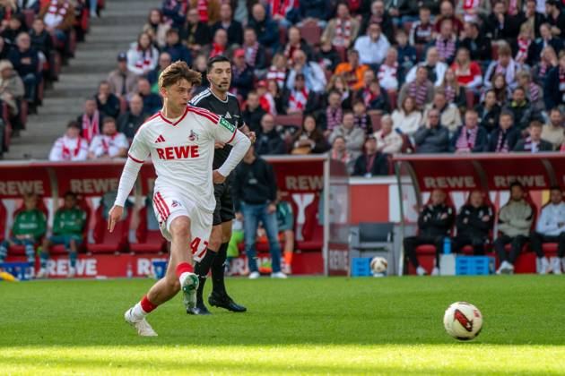 Mikey Moore, Midfielder, 1 FC Cologne 47 , , 1 FC Cologne vs. Borussia Mönchengladbach, Soccer, Bundesliga 1, Matchday 5, October 11, 2026. DFB and DFL regulations prohibit any use of photographs as image sequences and or quasi-video. Cologne, North Rhine-Westphalia, Germany Copyright: xkolbert-press MartinxWdziecznyx