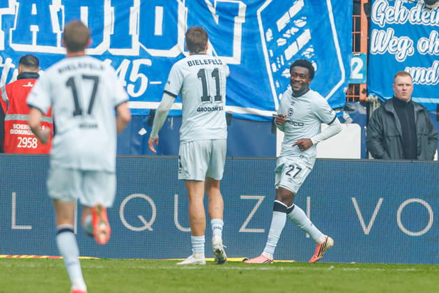 Benjamin Boakye of DSC Arminia Bielefeld celebrates with his teammates after scoring his team s first goal, making the score 0–1, during the 2. Bundesliga match between VfL Bochum and Arminia Bielefeld at Ruhrstadion on October 11, 2026, in Bochum, Germany. Photo by Mario Hommes, DeFodi Images. Benjamin Boakye of DSC Arminia Bielefeld celebrates after scoring his team’s first goal with teammates during the 2. Bundesliga match between VfL Bochum and Arminia Bielefeld at Vonovia Ruhrstadion on October 11, 2026 in Bochum, Germany. Photo by Mario Hommes, DeFodi Images. DFB and DFL regulations prohibit any use of photographs as image sequences and or quasi-video. Photo by Mario Hommes, DeFodi Images.