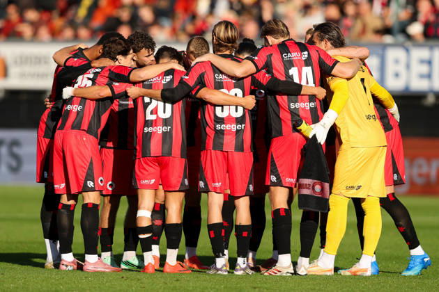 2026-10-11 Excelsior Rotterdam v FC Groningen - Dutch Eredivisie ROTTERDAM, NETHERLANDS - OCTOBER 11: Huddle of Excelsior Rotterdam during the Dutch Eredivisie match between Excelsior Rotterdam and FC Groningen at Stadion Woudestein on October 11, 2026 in Rotterdam, Netherlands. Rotterdam Stadion Woudestein Netherlands Content not available for redistribution in The Netherlands directly or indirectly through any third parties. Copyright: xHansxvanxderxValkx