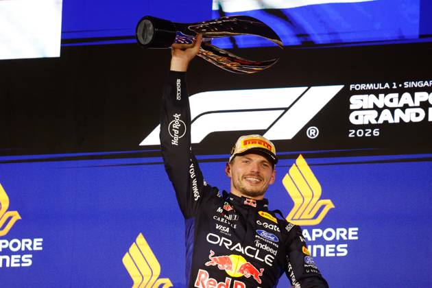 VERSTAPPEN Max (NLD), Red Bull Racing Ford RB22, portrait, Singapore 2026 81 PIASTRI Oscar (USA), McLaren F1 Team MCL40, action 01 NORRIS Lando (GBR), McLaren F1 Team MCL40, action, Singapore 2026, Singapore