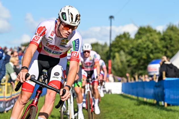 Belgium s Yordi Corsus is pictured in action during the men elite race of the Mosselcross cyclocross cycling event, on Sunday 11 October 2026, in Dendermonde, the first race (out of 7) of the HG Cross competition. DAVIDxPINTENS x189457648x