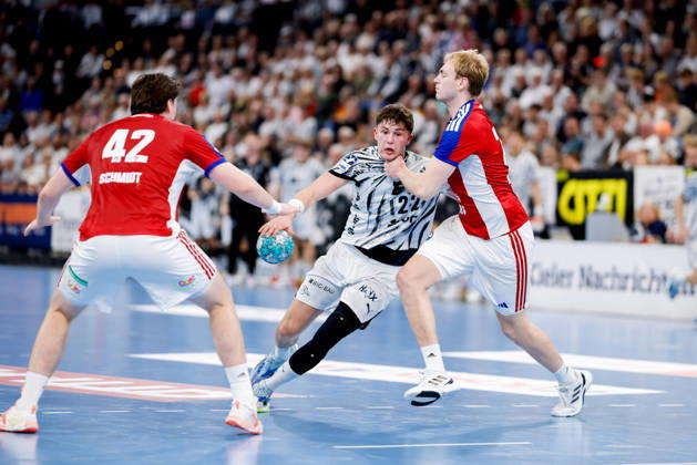 Kiel, October 11, 2026; Handball, 2026–27 Bundesliga 1, THW Kiel vs. Handball Club Hamburg; Jan Christian Schmidt (HC Hamburg), 42; Rasmus Ankermann (THW Kiel), 22; Einar Olafsson (HC Hamburg), 23