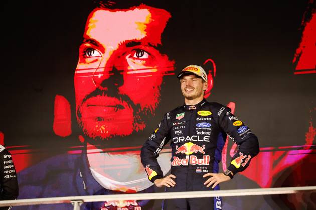 VERSTAPPEN Max (NLD), Red Bull Racing Ford RB22, portrait, Singapore 2026 81 PIASTRI Oscar (USA), McLaren F1 Team MCL40, action 01 NORRIS Lando (GBR), McLaren F1 Team MCL40, action, Singapore 2026, Singapore