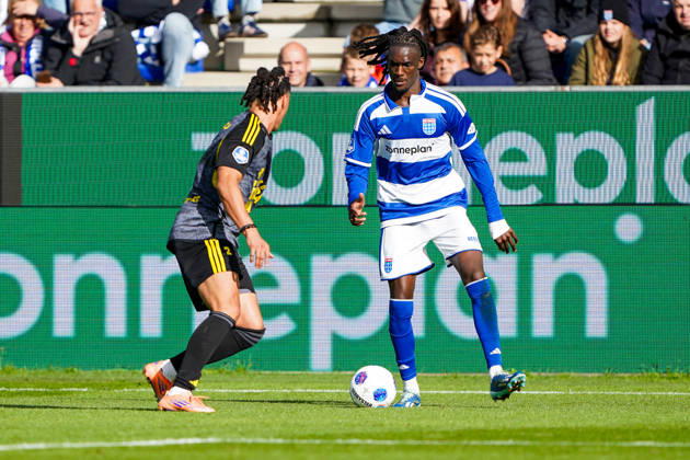 2026-10-11 VriendenLoterij Eredivisie: PEC Zwolle v SC Cambuur ZWOLLE, NETHERLANDS - OCTOBER 11: Devid Eugene Bouah of SC Cambuur and Ibrahim Cissoko of PEC Zwolle during the VriendenLoterij Eredivisie match between PEC Zwolle and SC Cambuur at Mac3Park Stadion on October 11, 2026 in Zwolle, Netherlands. Zwolle Mac3Park Stadion Netherlands Content not available for redistribution in The Netherlands directly or indirectly through any third parties. Copyright: xAndrexWeeningx