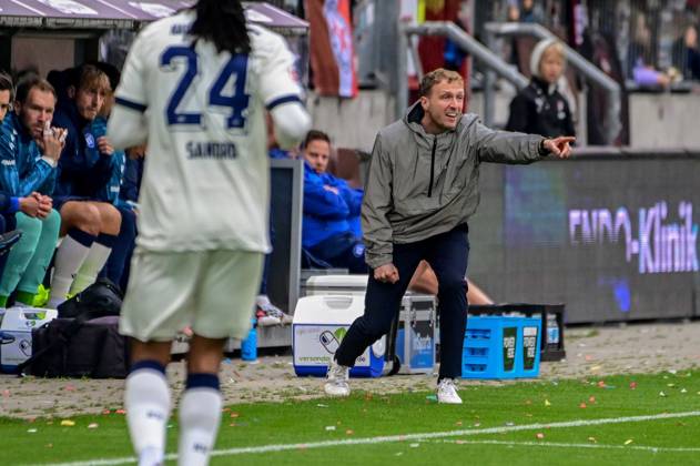 Maximilian Senft, Coach, KSC Germany, Hamburg, Millerntor Stadium, Soccer, 2. Bundesliga, FC St. Pauli, Karlsruher SC