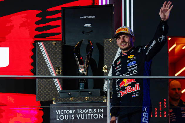 2026 Formula 1 Singapore Grand Prix - Podium MAX VERSTAPPEN (NED) of Oracle Red Bull Racing LV Trunk Podium on SUNDAY during the 2026 FORMULA 1 SINGAPORE AIRLINES SINGAPORE GRAND PRIX 2026 at MARINA BAY STREET CIRCUIT SINGAPORE on October 11, 2026. Photo by Tan Jun Da ABACAPRESS.COM Singapore Singapore Copyright: xJunxDaxTan ABACAx