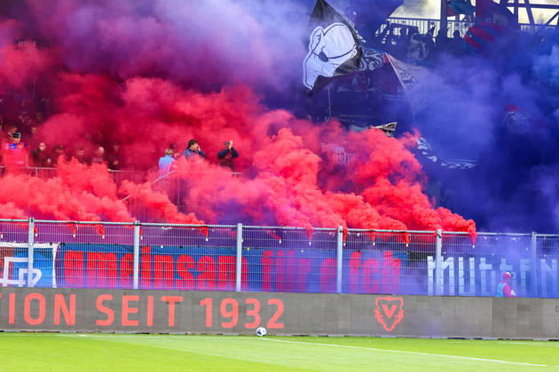 Soccer Liechtenstein Brack Super League 2026–2027, Matchday 10, October 11, 2026, 4:30 p.m. FC Vaduz vs. FC Basel 1893 Rheinpark Stadium, Vaduz, Liechtenstein Colored smoke flares from the Basel fans at the Rheinpark Stadium in Vaduz, Liechtenstein Copyright: xAmiirxAmedjouax