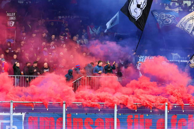Soccer Liechtenstein Brack Super League 2026–2027, Matchday 10, October 11, 2026, 4:30 p.m. FC Vaduz vs. FC Basel 1893 Rheinpark Stadium, Vaduz, Liechtenstein Colored smoke flares from the Basel fans at the Rheinpark Stadium in Vaduz, Liechtenstein Copyright: xAmiirxAmedjouax