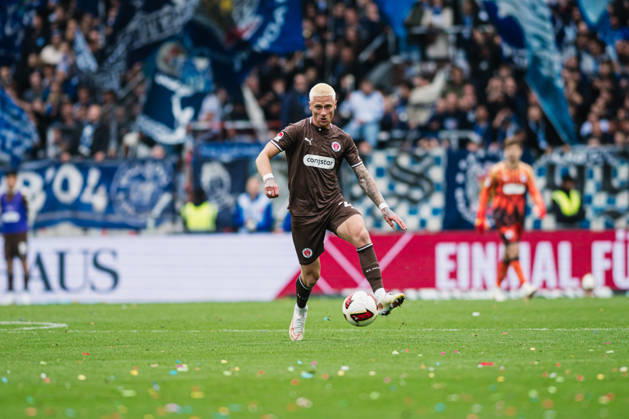 2. Bundesliga: FC St. Pauli vs. Karlsruher SC, October 11, 2026; Louis Oppie, FC St. Pauli; 23 soccer, 2. Bundesliga, Matchday 7: FC St. Pauli vs. Karlsruher SC on October 11, 2026, at Millerntor Stadium, Hamburg. DFL regulations prohibit any use of photographs as image sequences and or quasi-video. Copyright: xBEAUTIFULxSPORTS Tonhäuserx