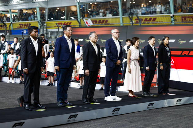 F1 - SINGAPORE GRAND PRIX 2026 DOMENICALI Stefano (ita), Chairman and CEO Formula One Group FOG, portrait, FIA representatives during the 2026 Formula 1 Singapore Grand Prix, 17th round of the 2026 Formula One World Championship, WM, Weltmeisterschaft from October 9 to 11, 2026 on the Marina Bay Street Circuit, in Singapore, Singapore - SingaporeSingapore Copyright: xDPPIx