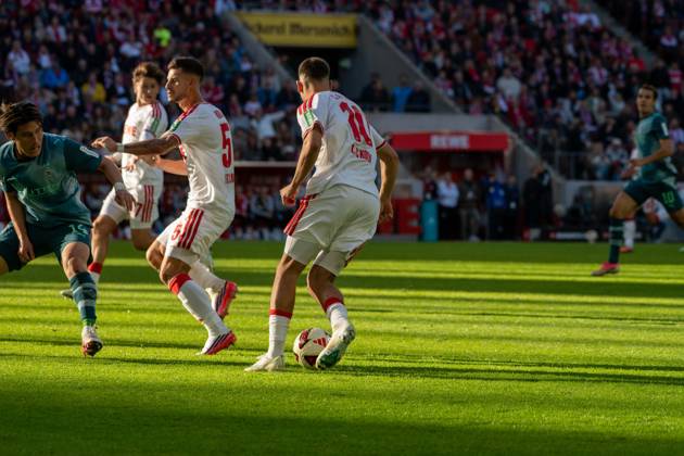 Said El Mala, midfielder, 1. FC Köln 10, during the play that led to the 2-1 goal, 1. FC Köln vs. Borussia Mönchengladbach, soccer, Bundesliga 1, Matchday 5, October 11, 2026. DFB and DFL regulations prohibit any use of photographs as image sequences and or quasi-video. Cologne, North Rhine-Westphalia, Germany Copyright: xkolbert-press MartinxWdziecznyx