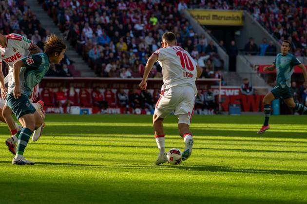 Said El Mala, midfielder, 1. FC Köln 10, during the play that led to the 2-1 goal, 1. FC Köln vs. Borussia Mönchengladbach, soccer, Bundesliga 1, Matchday 5, October 11, 2026. DFB and DFL regulations prohibit any use of photographs as image sequences and or quasi-video. Cologne, North Rhine-Westphalia, Germany Copyright: xkolbert-press MartinxWdziecznyx